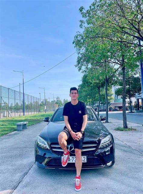 Hot Boy U Vi T Nam Khu Y O Mxh V I C Tri U Ng I Follow L Ai