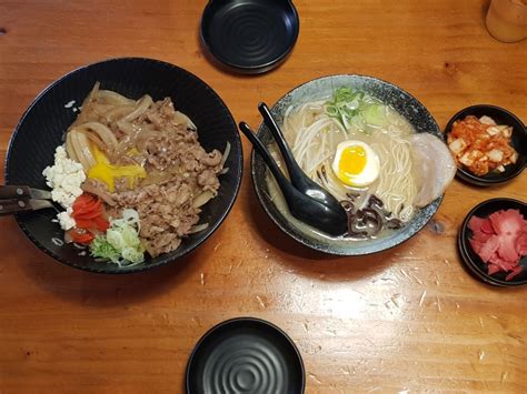 강동구천호동 라멘 맛집 유타로에서 돈코츠라멘 시로 소고기 규동 천호역 근처 로데오거리 가성비 좋은 라면 덮밥 맛집