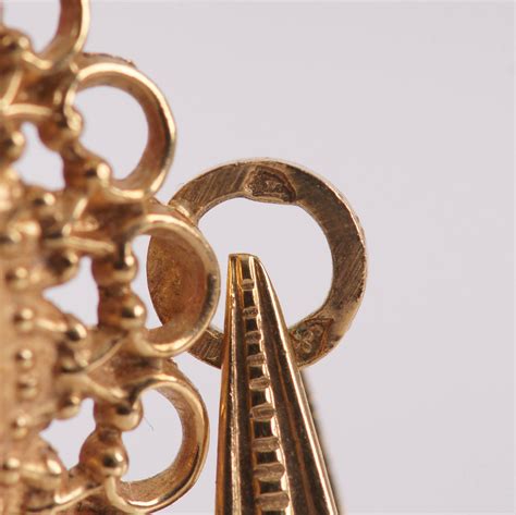 Ювелирные Изделия : Золотой кулон с жемчугом