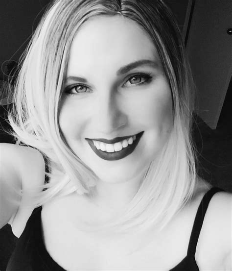 Mladá kráska nemôže mať sex To čo pri ňom zažíva má od pôžitku ďaleko Fotografia č 4 Nový Čas