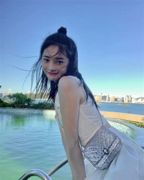 10 Hot Sexy Zhou Jieqiong Bikini Pics