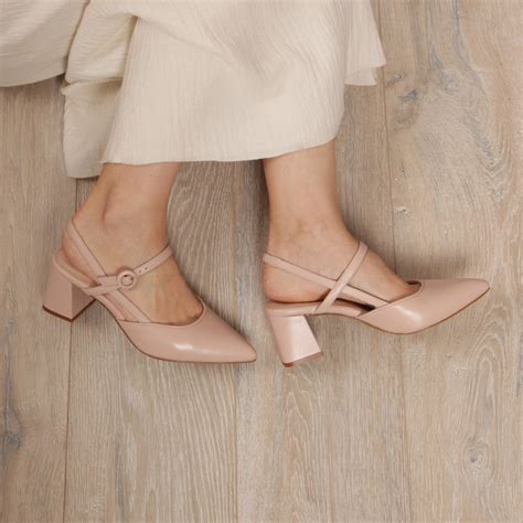 Zapato nude destalonado tacón cómodo LORENA detalle hebilla