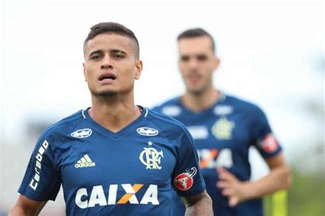 Ex Flamengo e São Paulo é suspeito de importunação sexual e lesão corporal