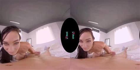 VR Porn Videos TNAFLIX Featured
