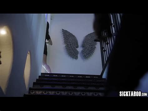 Hot Big Tits MILF Reagan Foxx Getting Fucked Hard By Perverted Tommy Pistol XVIDEOS