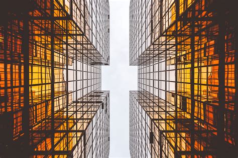 Perspectiva Iluzie Perfecta Deștepțiro