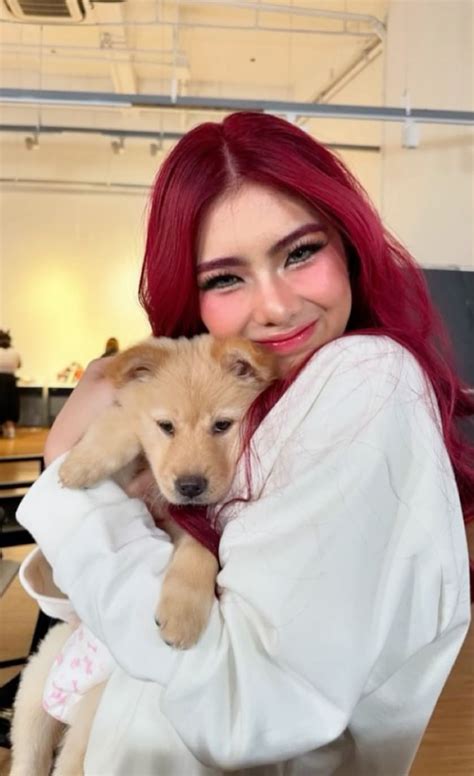 26 Bini Mikha Lim Ideas Pretty Brunette Tiktok Style Pretty Selfies