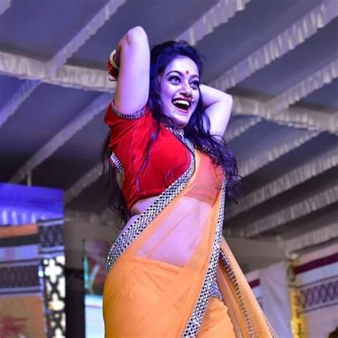 Pin By Sourabh G On Marathi Actress Hot Hot Actresses Actresses