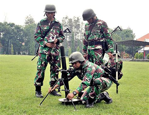 Prajurit Petarung Yonif Marinir Pertajam Gunakan Senban Mortir