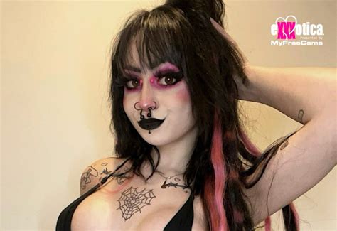 Exxxotica Expo On Twitter New Exxxotica Blog Aurora Skye To Appear