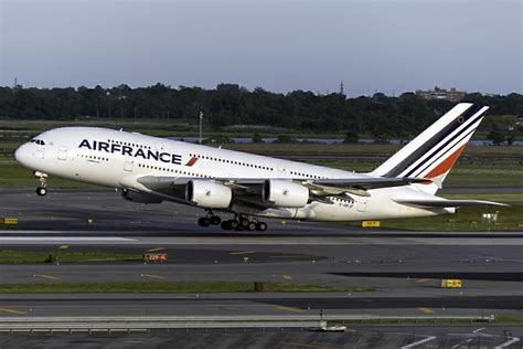 Photo Shows Sad State Of First Retired Air France Airbus A380 - Simple ...