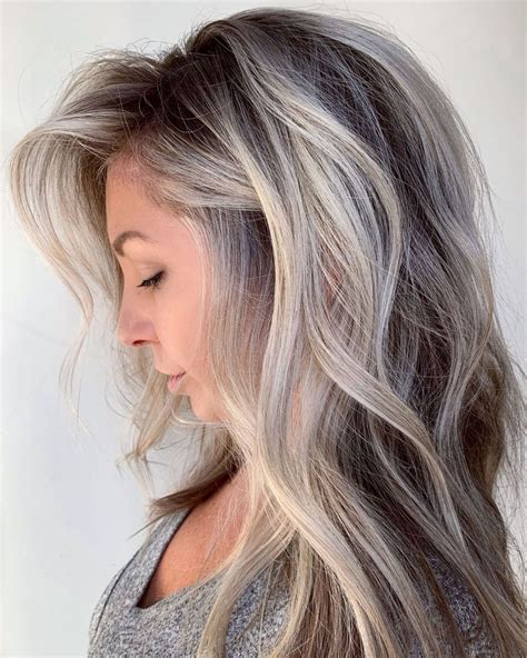 60 Shades of Gray: Silver and White Highlights for Eternal Youth | Grey
