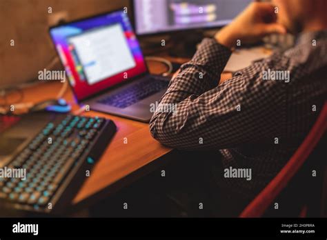 developer programmer working  coding   worplace  home