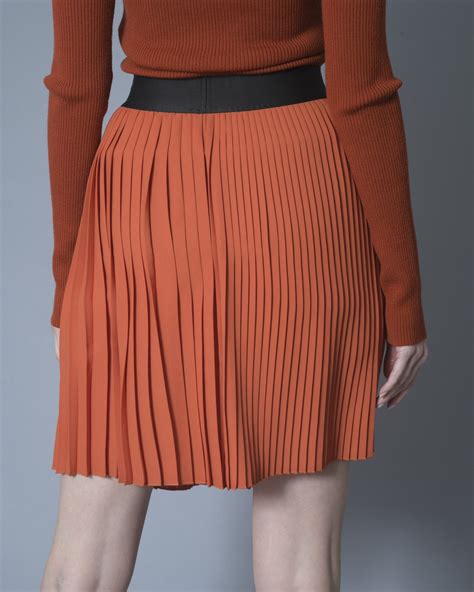 Jupe Asym Trique En Cr Pe Pliss E Nude Jupes Femme La Piscine Paris Outlet Store