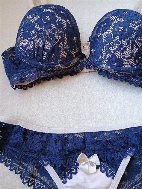 Lingerie conjunto de sutiã e calcinha renda azul e bege bojo e aro Viva Diva Lingeries