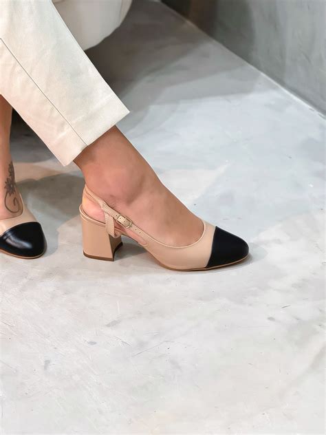 Slingback Feminino Sara Em Couro Nude Preto Cad Ncia Feminina Shoes