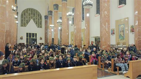 Cosenza La Luce Della Pace Di Betlemme Illumina La Chiesa Di Santa