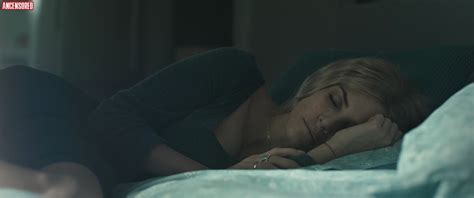 Naked Weronika Rosati In Never Gonna Snow Again