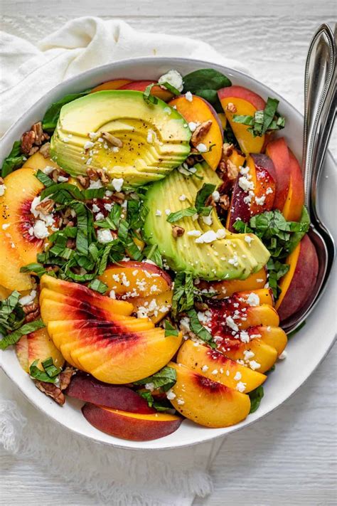 Peach Salad With Basil And Spinach Feelgoodfoodie Healthy Recipes