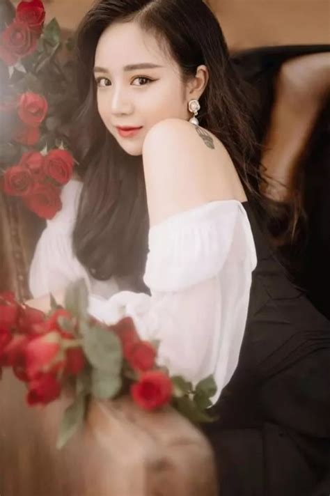 TIIN Hot girl ngủ gật từng trượt dài trên con đường khoe thân Diễn đàn GVN