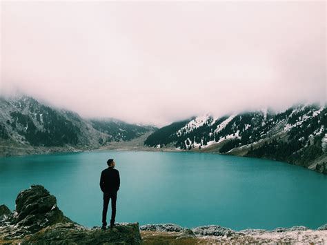 What Does it Mean to Have Enough? – Varietate