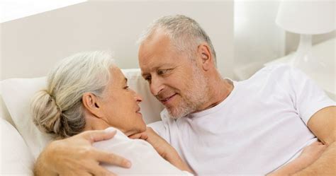 Bất ngờ Sex tuổi 70 tuyệt hơn tuổi 40