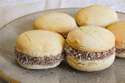 Alfajores de maicena sin TACC 2 recetas clásicos opción sin lácteos