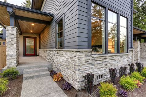 Сайдинг под камень - 51 фото