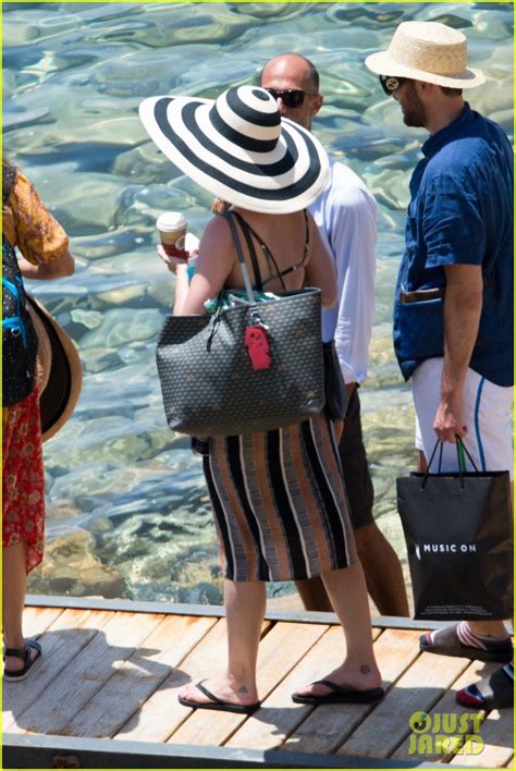 Katy Perry Hits The Beach In A Bikini In Spain Photo Bikini