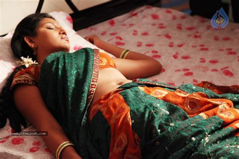 Full Guarantee Movie Hot Stills Photo 14 Of 35