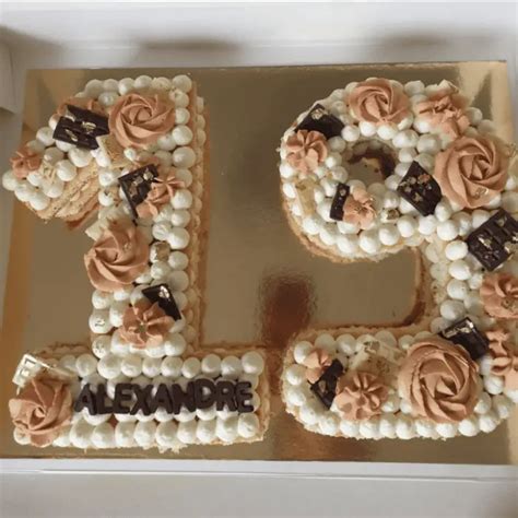 13 Stunning 19th Birthday Cake Ideas Youll Obsess Over Lifestyle Dijess