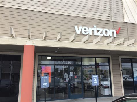 San Leandro, California Verizon Store