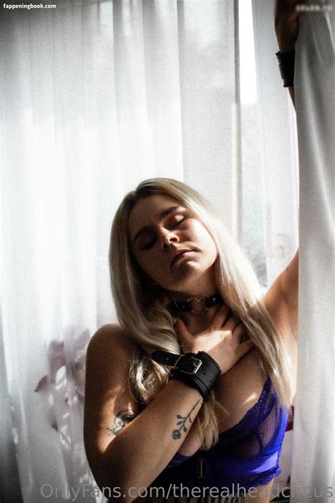 Shelly Nude OnlyFans Leaks Fappening FappeningBook