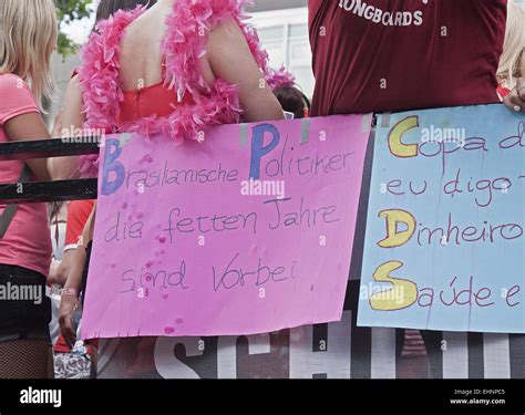 Der Christopher Street Day Berlin Fotos Und Bildmaterial In Hoher