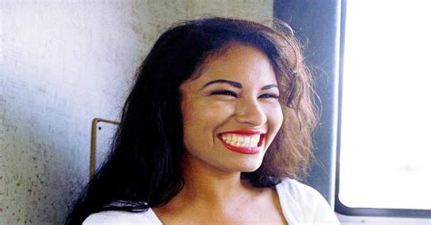 The Smithsonian Found An Old Selena Interview On Their Archives And It