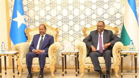 Madaxweyne Xasan Sheekh Oo Kulan Gaar Ah La Qaatay Madaxweynaha