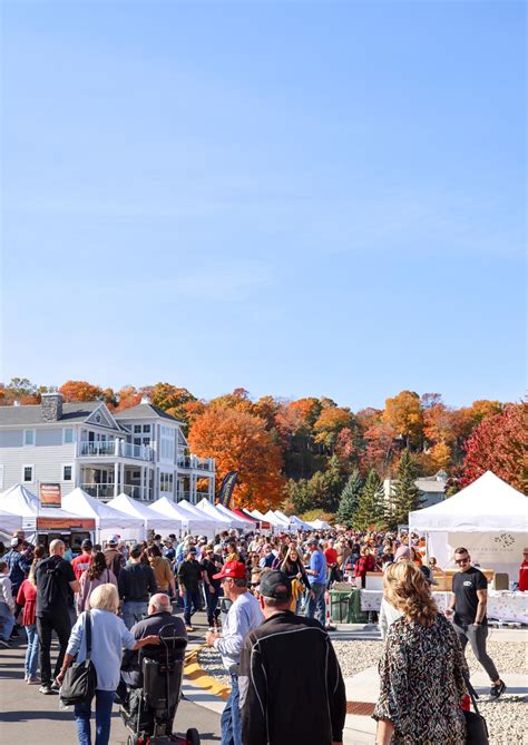Arthur IL welcomes thousands of tourists for its annual fall fest 12