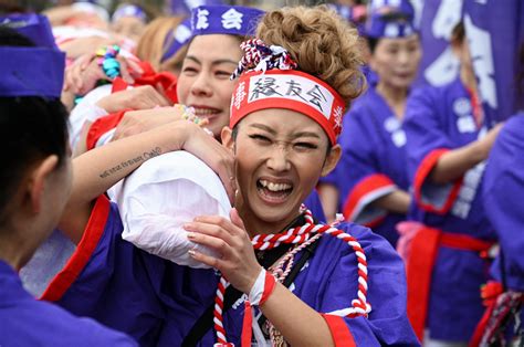 Women Take Part In Japan S 1 250 Year Old Naked Festival For First Time