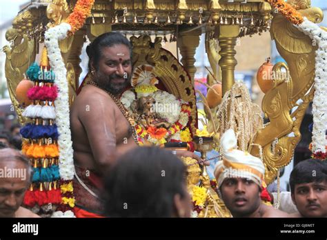 London, UK. 14th August, 2016. Kavadi Attam annual Tamil chariot ...