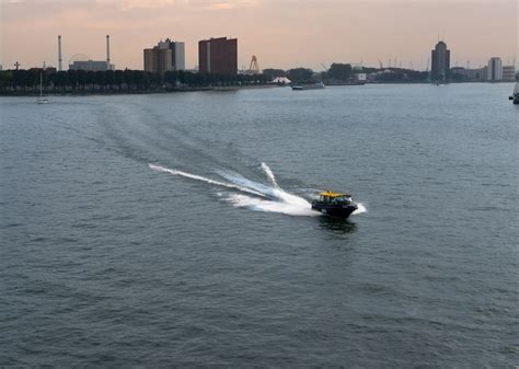 Best Transport Options in Adelaide | Navigate the City with Ease