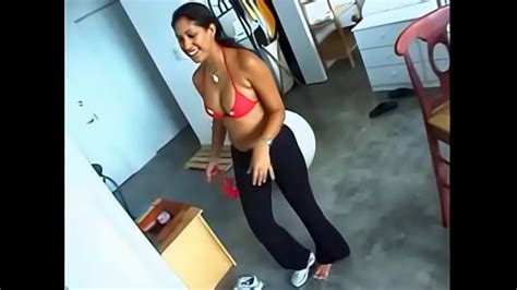 Latina Handjob Model XNXX