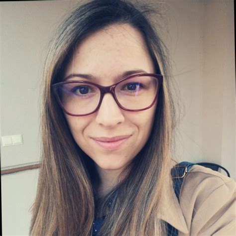 Hot Sexy Ivona Maric Bikini Pics