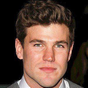 Austin Stowell - Age, Bio, Family | Famous Birthdays