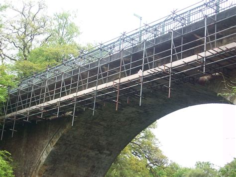 Hanging Scaffolding - Contract Scaffolding