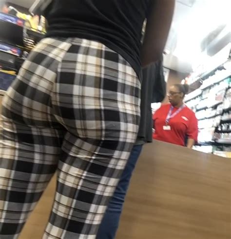 Petite Milf With Wide Hips And Fat Plump Ass Oc Spandex Leggings Yoga Pants Forum
