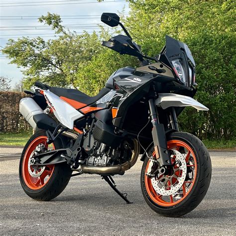 KTM 890 SMT - Motochecker