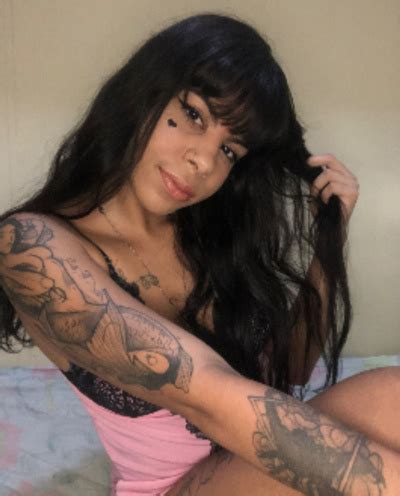 Lunna Geek Model Page XVIDEOS