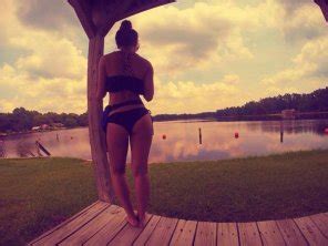 Pussy Pool Puckered Ring Porn Photo