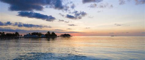 New Year's Day 2026 and 2027 in Maldives - PublicHolidays.asia