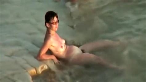 Sunburned Woman Is Naked On A Beach Tnaflix